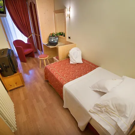 Montana Hotel 4*