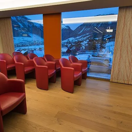 Montana Hotel 4*
